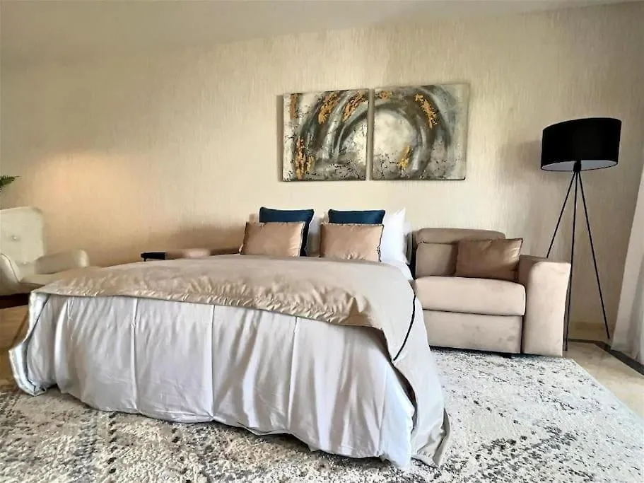 Moderno Apartamento Con Jardin - Golf Y Playa Casares Spagna