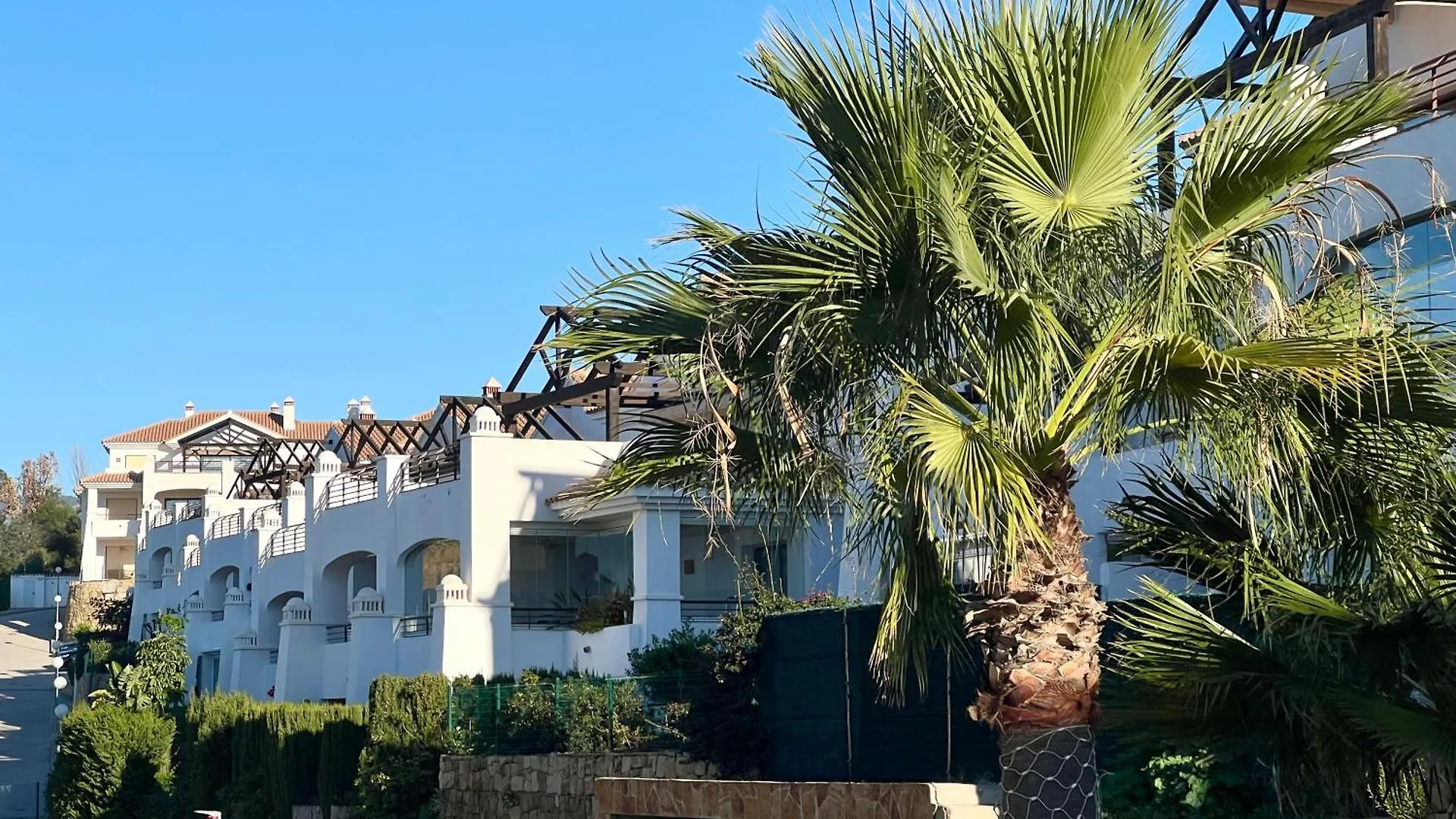 Moderno Apartamento Con Jardin - Golf Y Playa Casares Appartamento