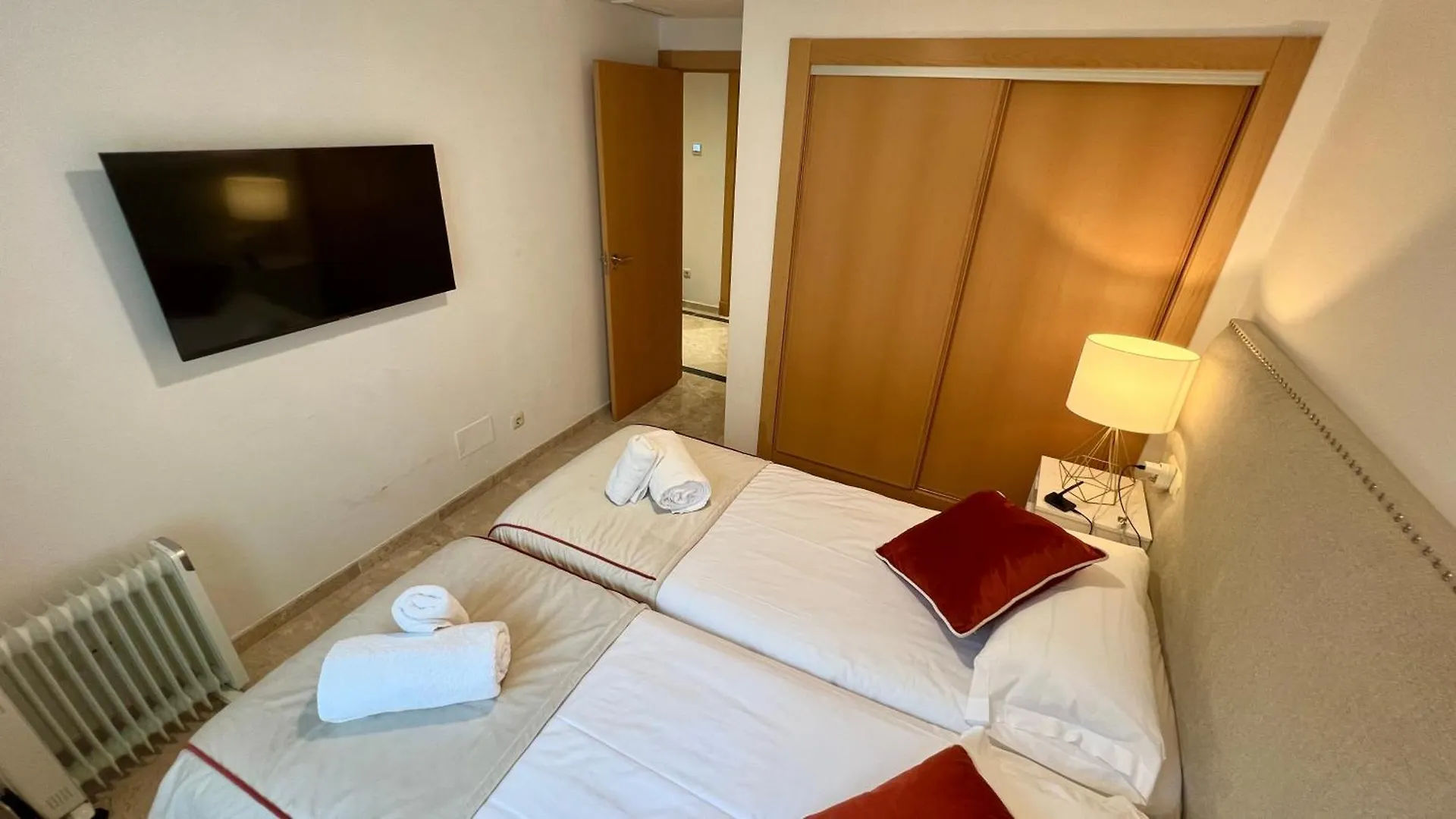 Moderno Apartamento Con Jardin - Golf Y Playa Casares 0*,  Spagna